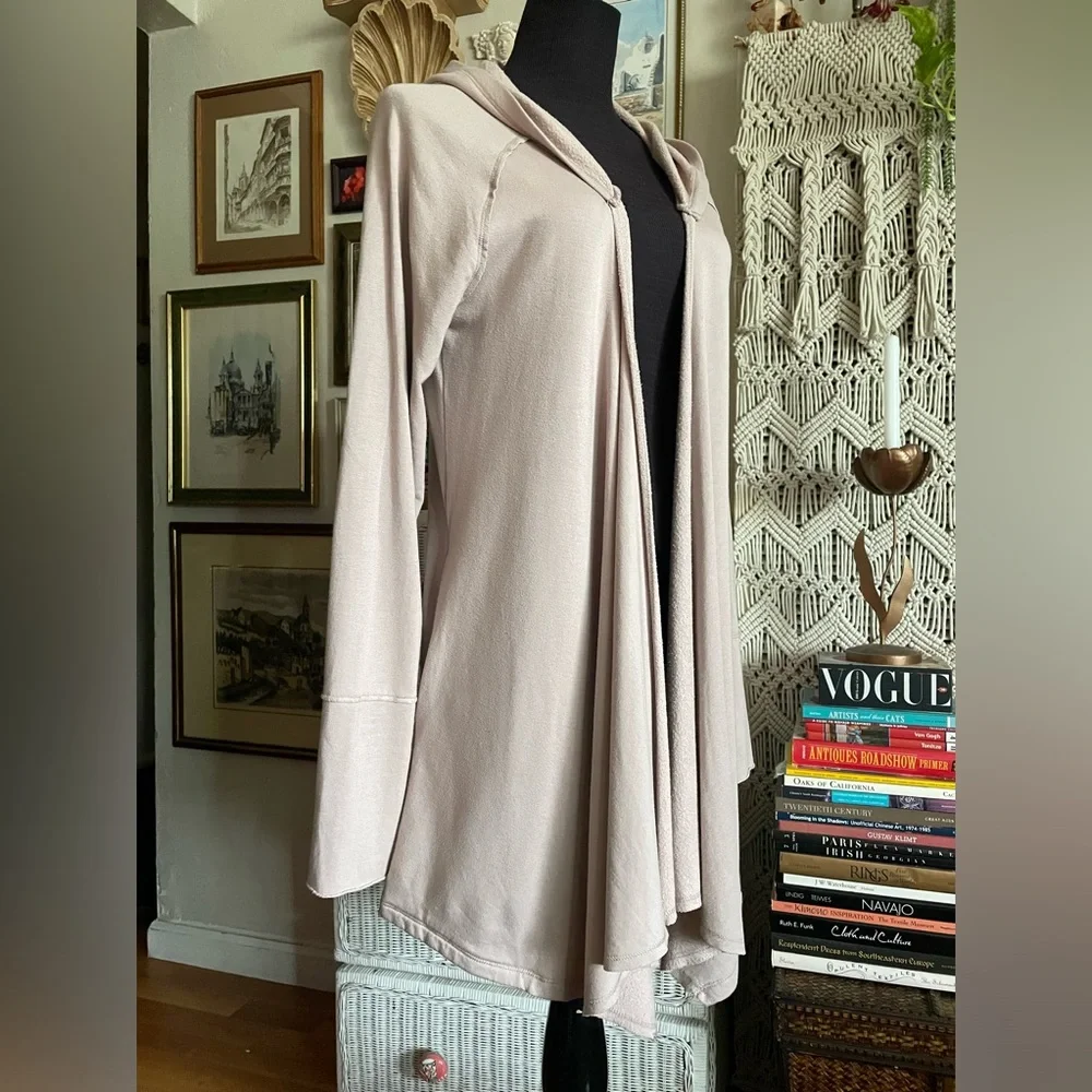 5 for $35 Bloom beige hooded cardigan - Picture 3 of 6